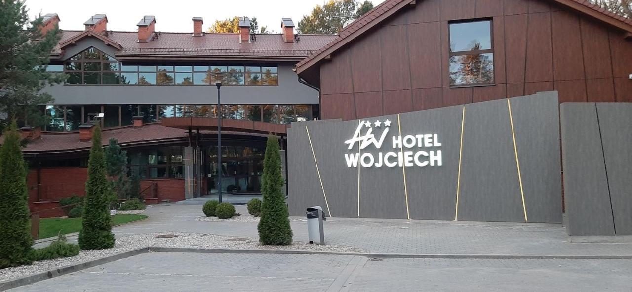 Hotel Wojciech Augustow Bagian luar foto