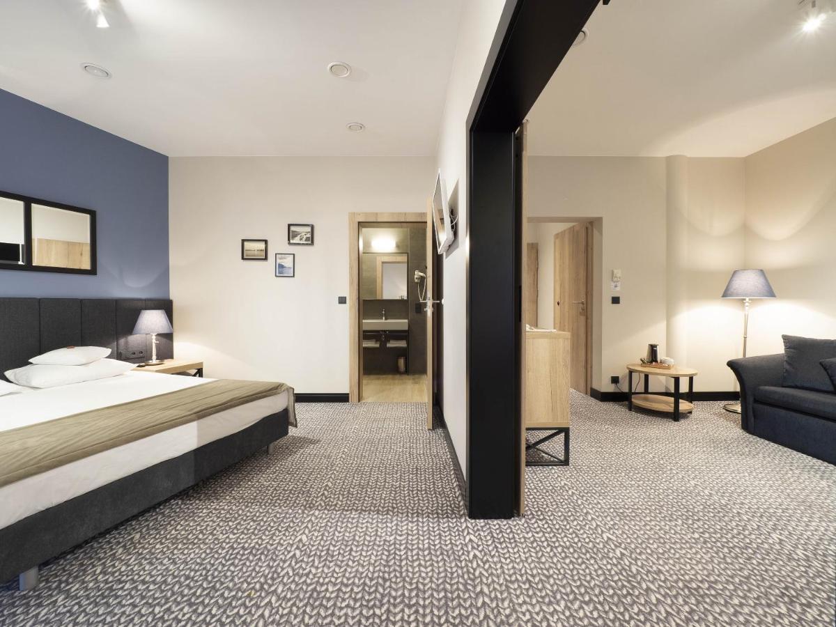 Hotel Wojciech Augustow Bagian luar foto